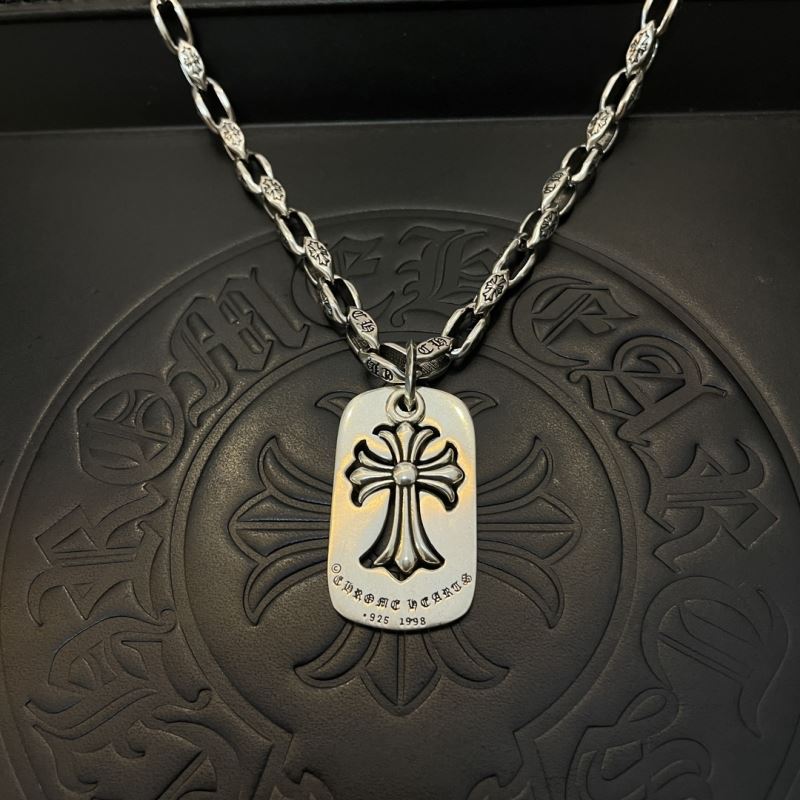 Ch*0me He**ts necklaces